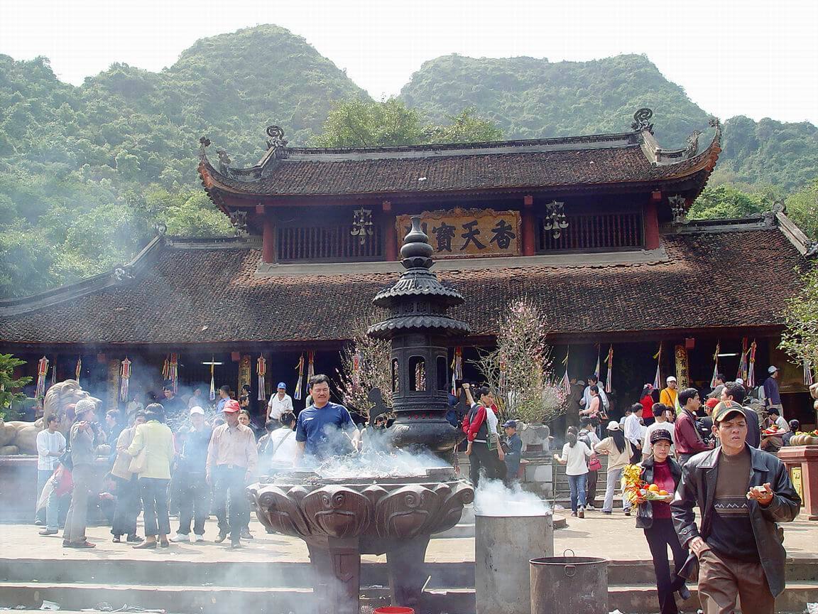 perfume pagoda - best places to visit Vietnam in February