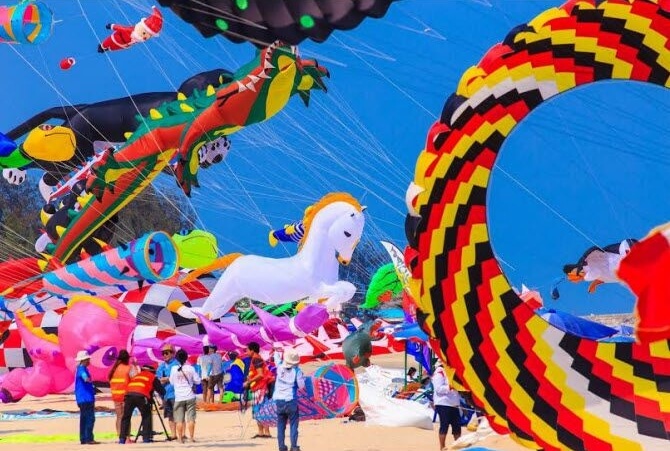 Mách bạn các thông tin thú vị du lịch Thái Lan tháng 3 – 2019 Lễ hội diều Kite Fastival được tổ chức thường niên vào tháng 3 hàng năm