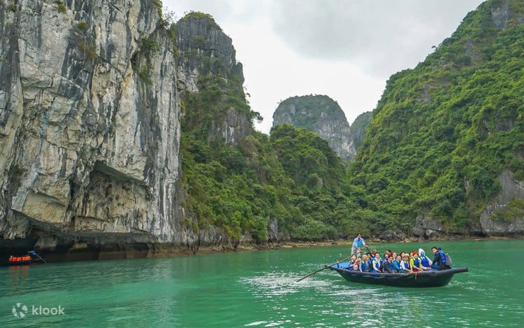 Halong Bay Day Tour from Hanoi: Unforgettable Experience and Scenic Beauty Await!